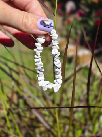 White howlite bracelet