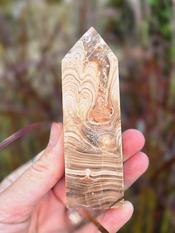 Amber calcite tower