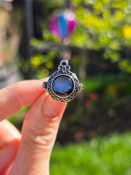 Mother of pearl aromatherapy ring