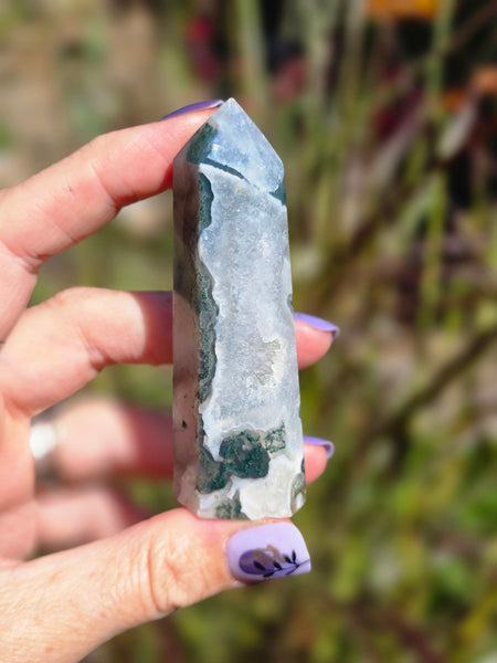Moss agate point