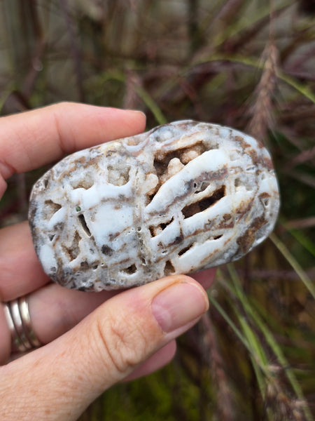 Sphalerite palm stone